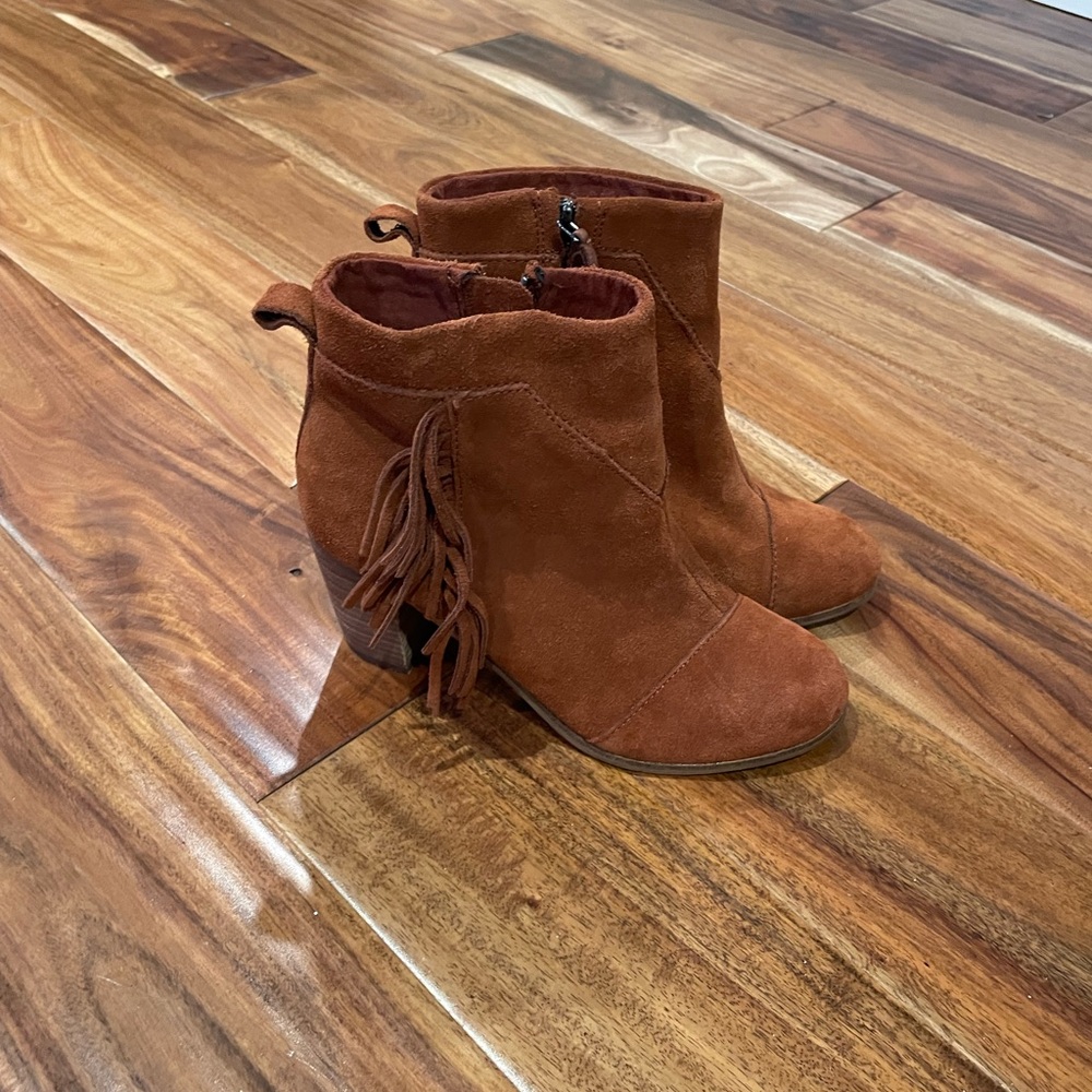 TOMS suede boots